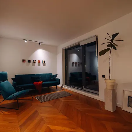 Skyline Penthouse Terasa 22 M Parcare 5 Min Piata Unirii Targul De Craciun Apartmán *