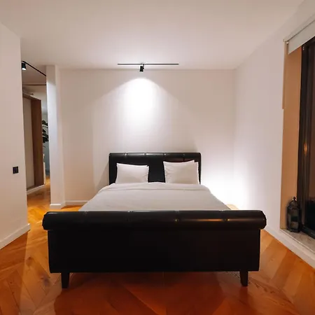Skyline Penthouse Terasa 22 M Parcare 5 Min Piata Unirii Targul De Craciun Apartmán *