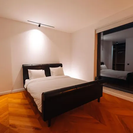 Skyline Penthouse Terasa 22 M Parcare 5 Min Piata Unirii Targul De Craciun Apartmán *