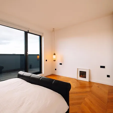 Skyline Penthouse Terasa 22 M Parcare 5 Min Piata Unirii Targul De Craciun *