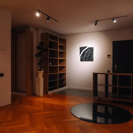 Skyline Penthouse Terasa 22 M Parcare 5 Min Piata Unirii Targul De Craciun Kluž